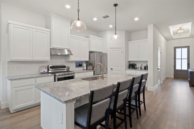 637 Mooney Drive, Saginaw, TX 76179