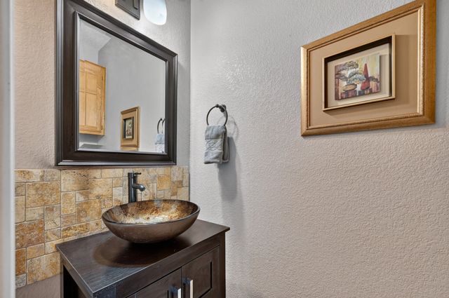 8413 Linda Vista Court, Rowlett, TX 75088