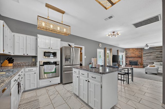 8413 Linda Vista Court, Rowlett, TX 75088