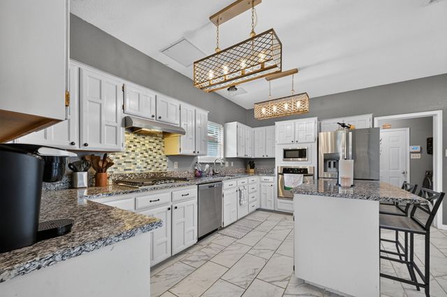 8413 Linda Vista Court, Rowlett, TX 75088