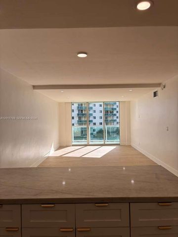 19390 Collins Ave 520, Sunny Isles Beach, FL 33160