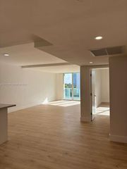19390 Collins Ave 520, Sunny Isles Beach, FL 33160