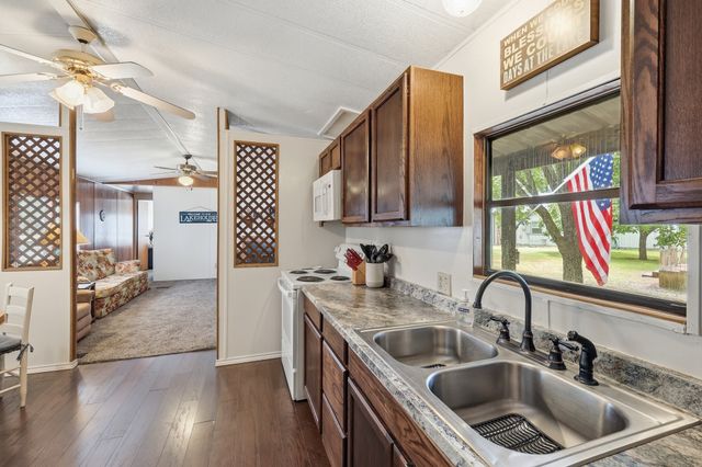 4417 Wildwood Circle, Granbury, TX 76049