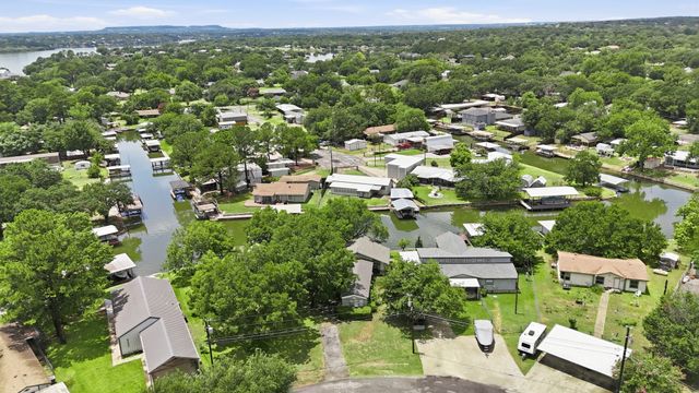 4417 Wildwood Circle, Granbury, TX 76049