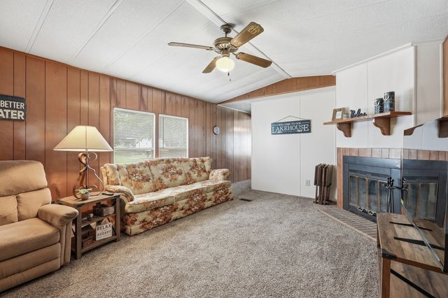 4417 Wildwood Circle, Granbury, TX 76049