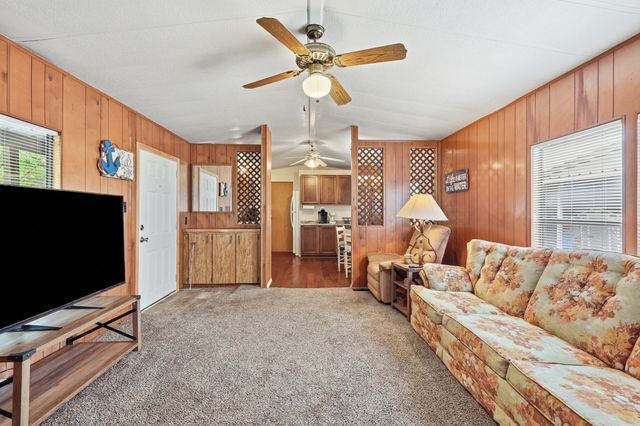 4417 Wildwood Circle, Granbury, TX 76049