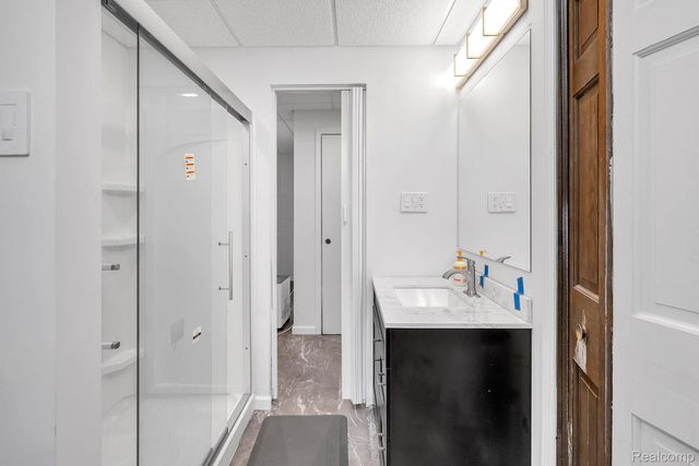 1853 W Bend Drive, Bloomfield Hills, MI 48302