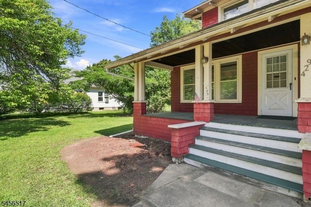 429 Greenwich St, Belvidere Twp., NJ 07823