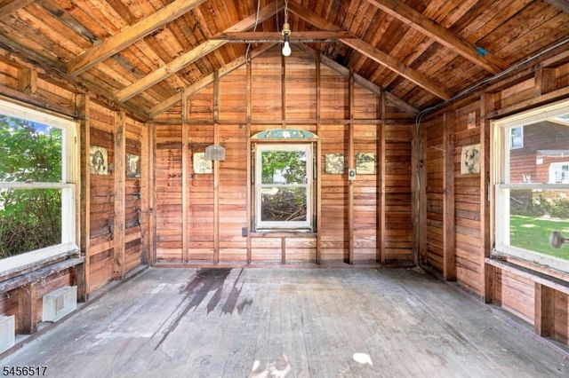 429 Greenwich St, Belvidere Twp., NJ 07823