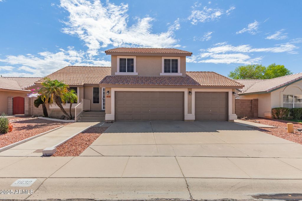 3839 W MISTY WILLOW Lane, Glendale, AZ 85310