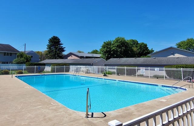 514 Birch Tree Lane, Michigan City, IN 46360