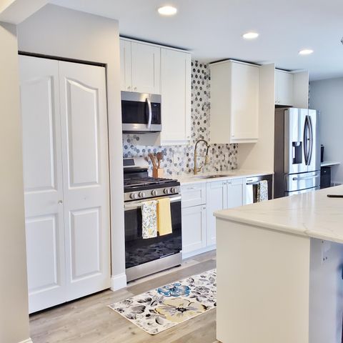 514 Birch Tree Lane, Michigan City, IN 46360