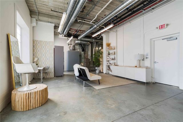 420 12th Avenue SE Floor 1, Cedar Rapids, IA 52401