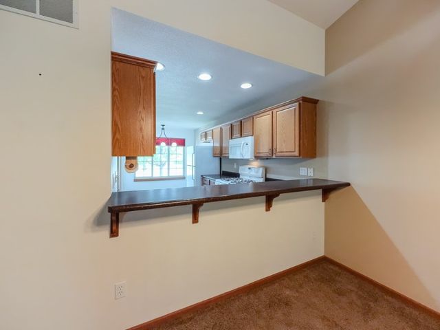 100 E Weston Drive, North Liberty, IA 52317