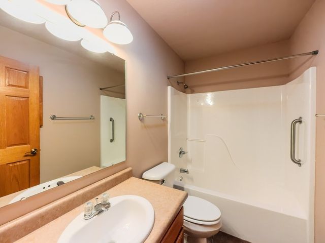 100 E Weston Drive, North Liberty, IA 52317