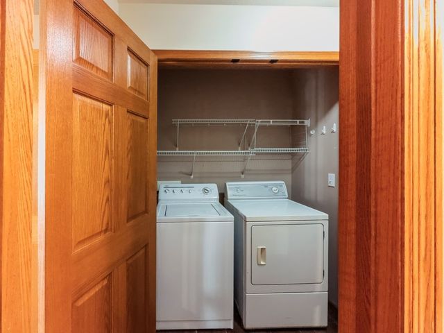 100 E Weston Drive, North Liberty, IA 52317