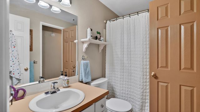 11227 N Astor Rd, Spokane, WA 99218