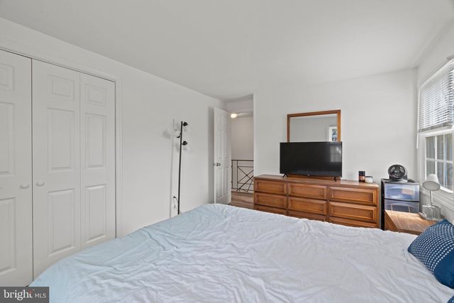 1 MANOR LN, Willingboro, NJ 08046