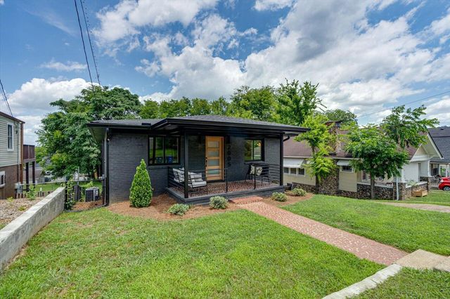 2005 Vine Street, Chattanooga, TN 37404