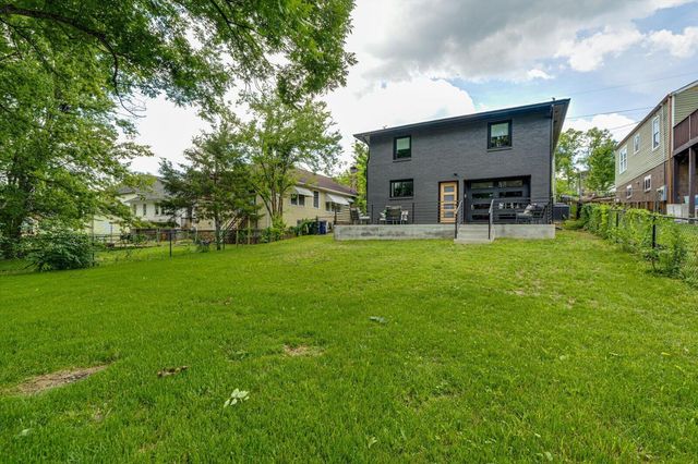 2005 Vine Street, Chattanooga, TN 37404