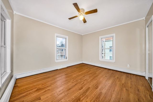 8 Ford St, Haverhill, MA 01832