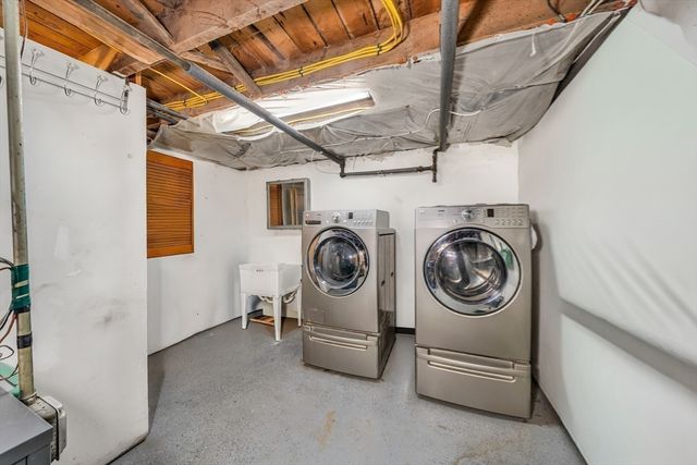 8 Ford St, Haverhill, MA 01832