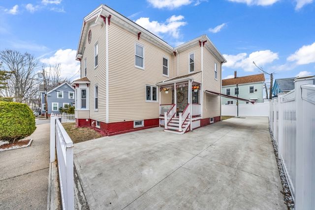 8 Ford St, Haverhill, MA 01832