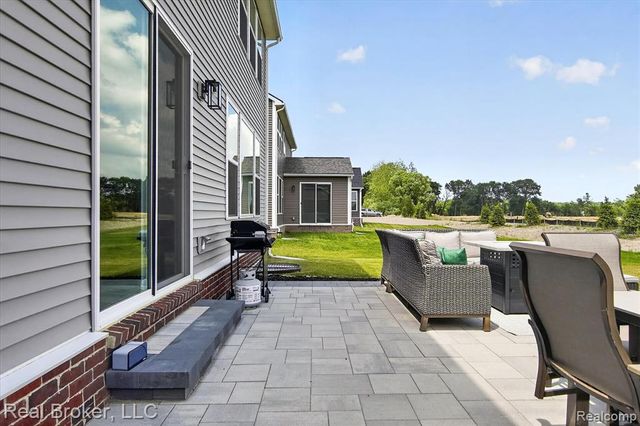 2344 Provencal Drive, Commerce Twp, MI 48382