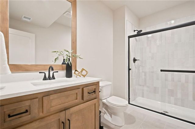 2907 W 72nd Terrace, Prairie Village, KS 66208