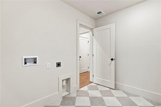2907 W 72nd Terrace, Prairie Village, KS 66208
