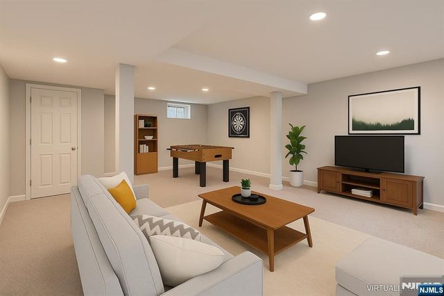 55 Orchard Drive, Vernon, NJ 07462