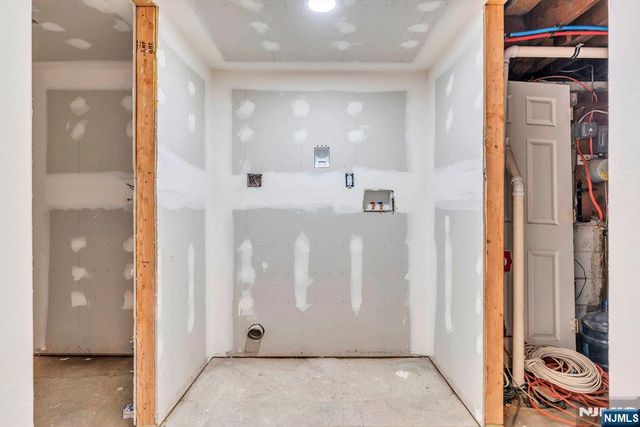 55 Orchard Drive, Vernon, NJ 07462