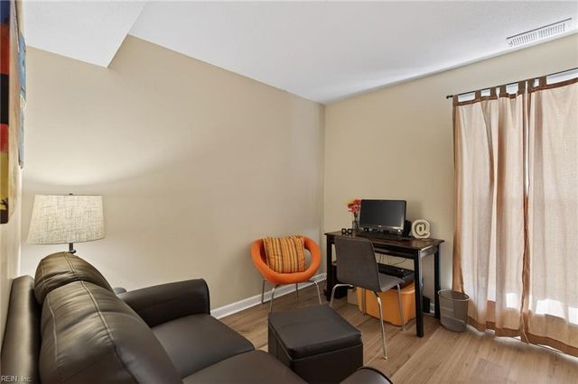 5012 Dunderdale CT, Virginia Beach, VA 23462