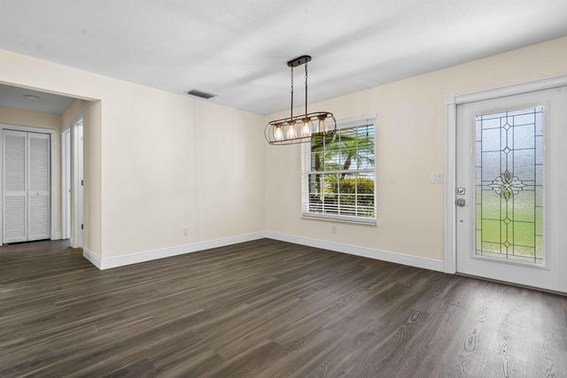 9772 SE Little Club Way S, Tequesta, FL 33469
