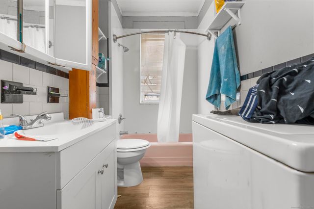 32 Huntington Avenue, New Haven, CT 06512