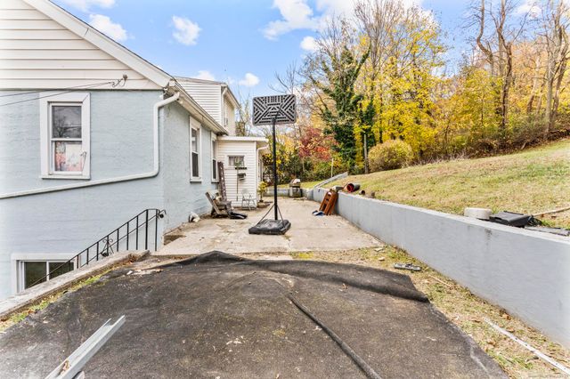 32 Huntington Avenue, New Haven, CT 06512