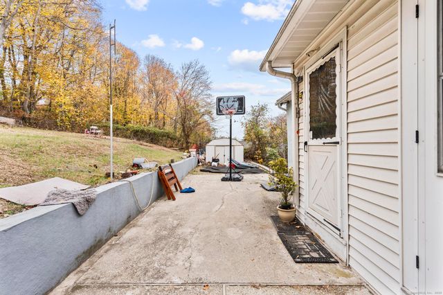 32 Huntington Avenue, New Haven, CT 06512