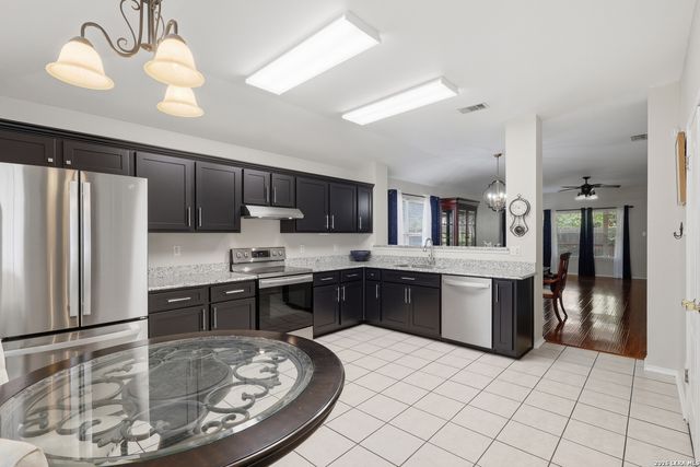9338 Pinkerton Way, San Antonio, TX 78254