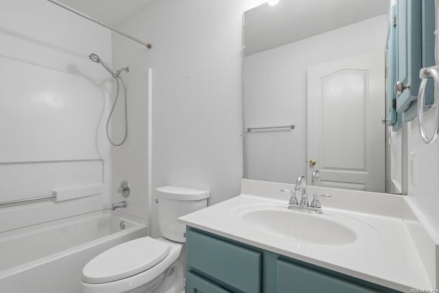 9338 Pinkerton Way, San Antonio, TX 78254