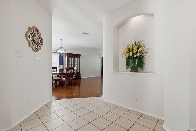 9338 Pinkerton Way, San Antonio, TX 78254