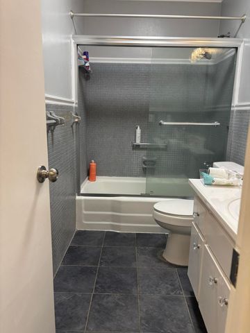 2121 NE 42ND Court 202C, Lighthouse Point, FL 33064