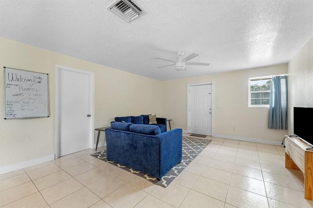 5313 Colbright Road, Lake Worth, FL 33467