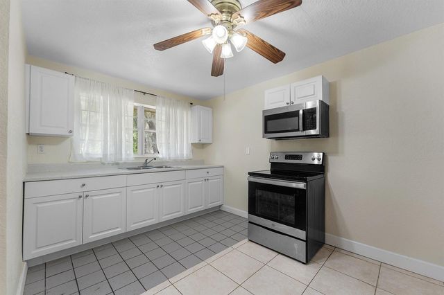 5313 Colbright Road, Lake Worth, FL 33467