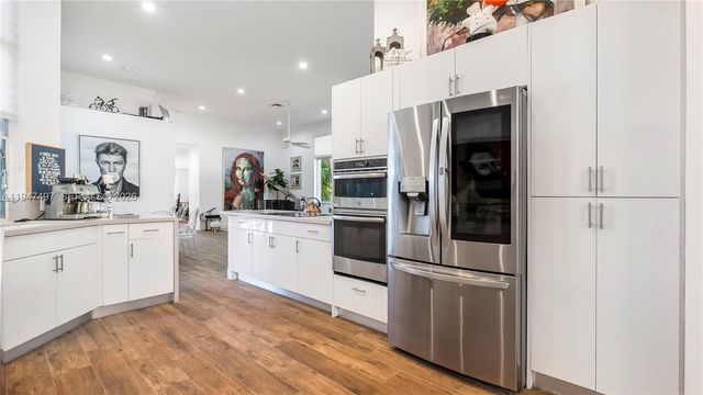 2633 Oakbrook Dr 2633, Weston, FL 33332