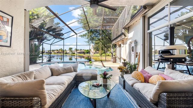 2633 Oakbrook Dr 2633, Weston, FL 33332