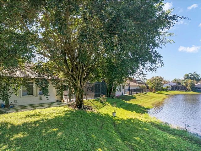 2633 Oakbrook Dr 2633, Weston, FL 33332