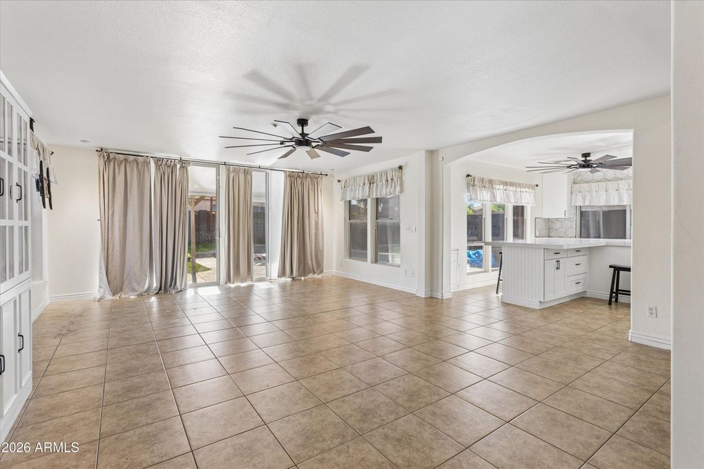 18100 N CATHERINE Drive, Surprise, AZ 85374 — photo 5