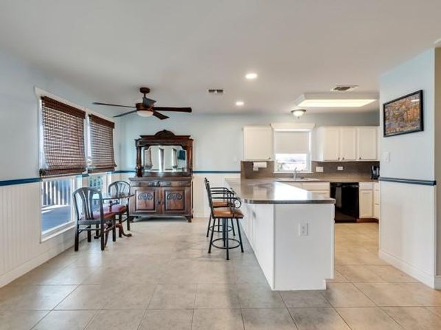16631 Mansvelt Road, Jamaica Beach, TX 77554