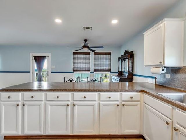 16631 Mansvelt Road, Jamaica Beach, TX 77554
