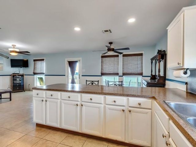 16631 Mansvelt Road, Jamaica Beach, TX 77554